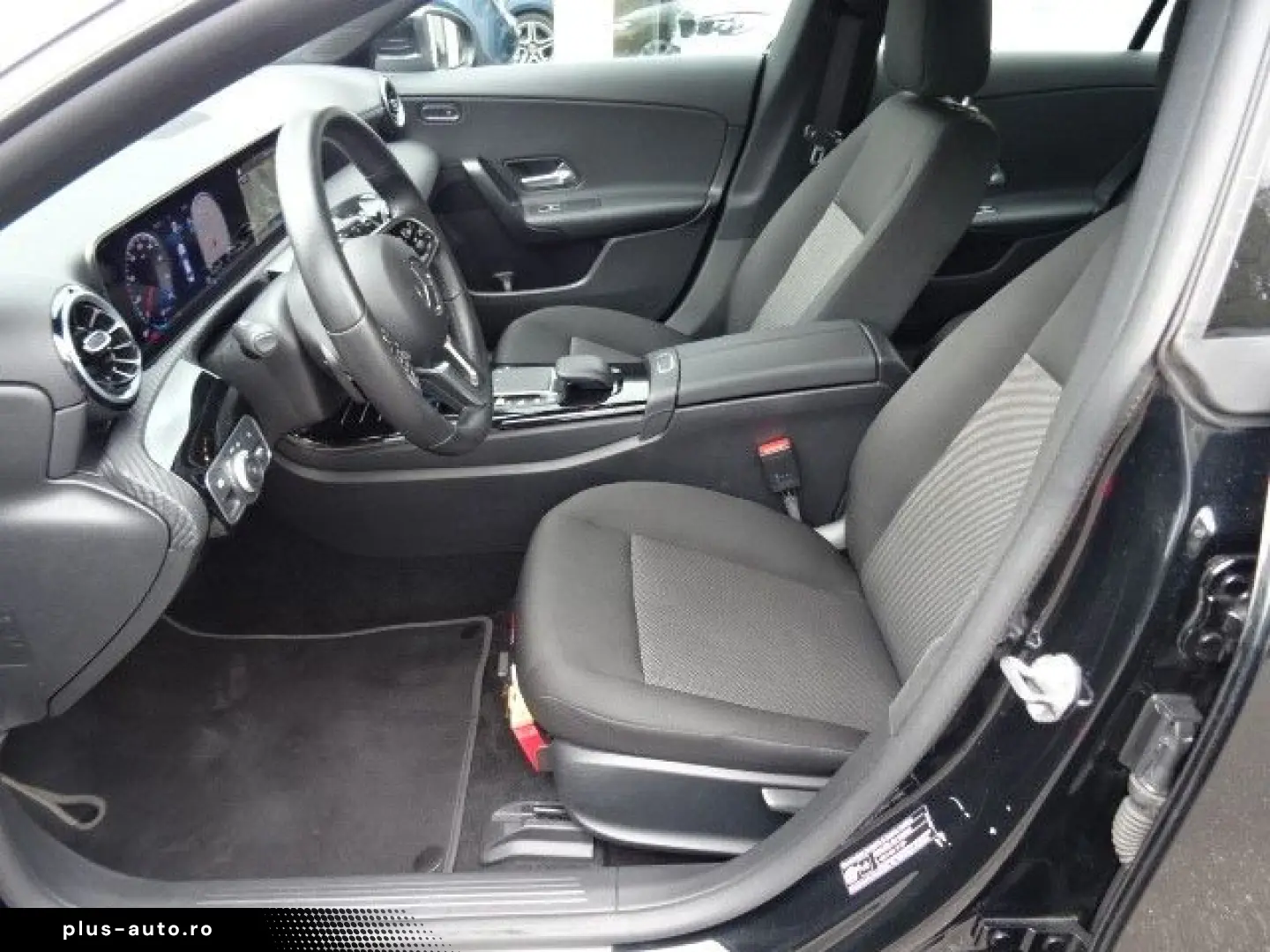 MERCEDES-BENZ CLA 180 2.0d LED  KAMERA