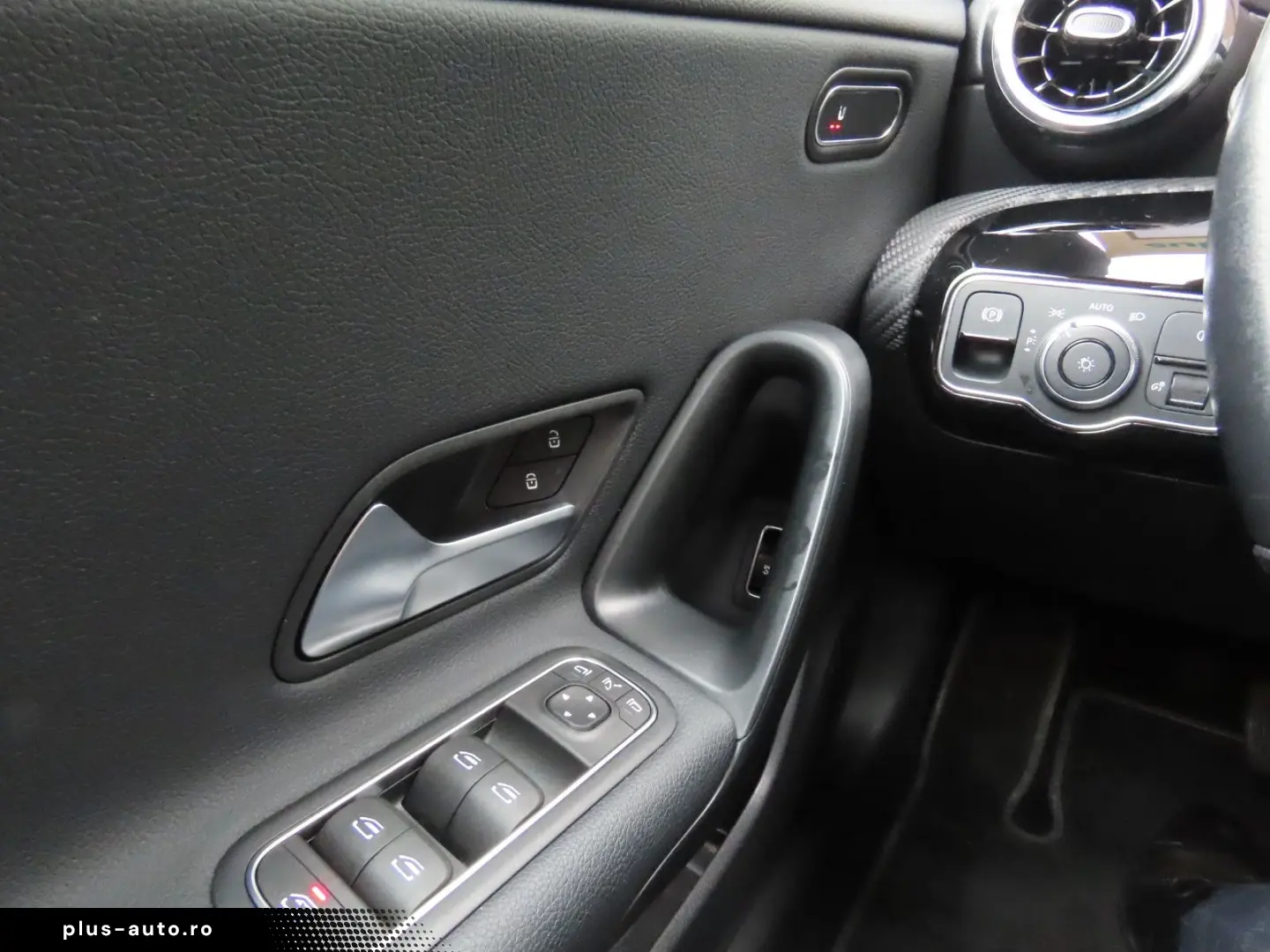 MERCEDES-BENZ CLA 200d Kamera