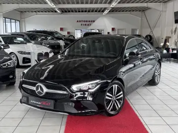 MERCEDES-BENZ CLA 180 Luxury DCT Kamera Navi LED