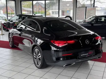 MERCEDES-BENZ CLA 180 Luxury DCT Kamera Navi LED