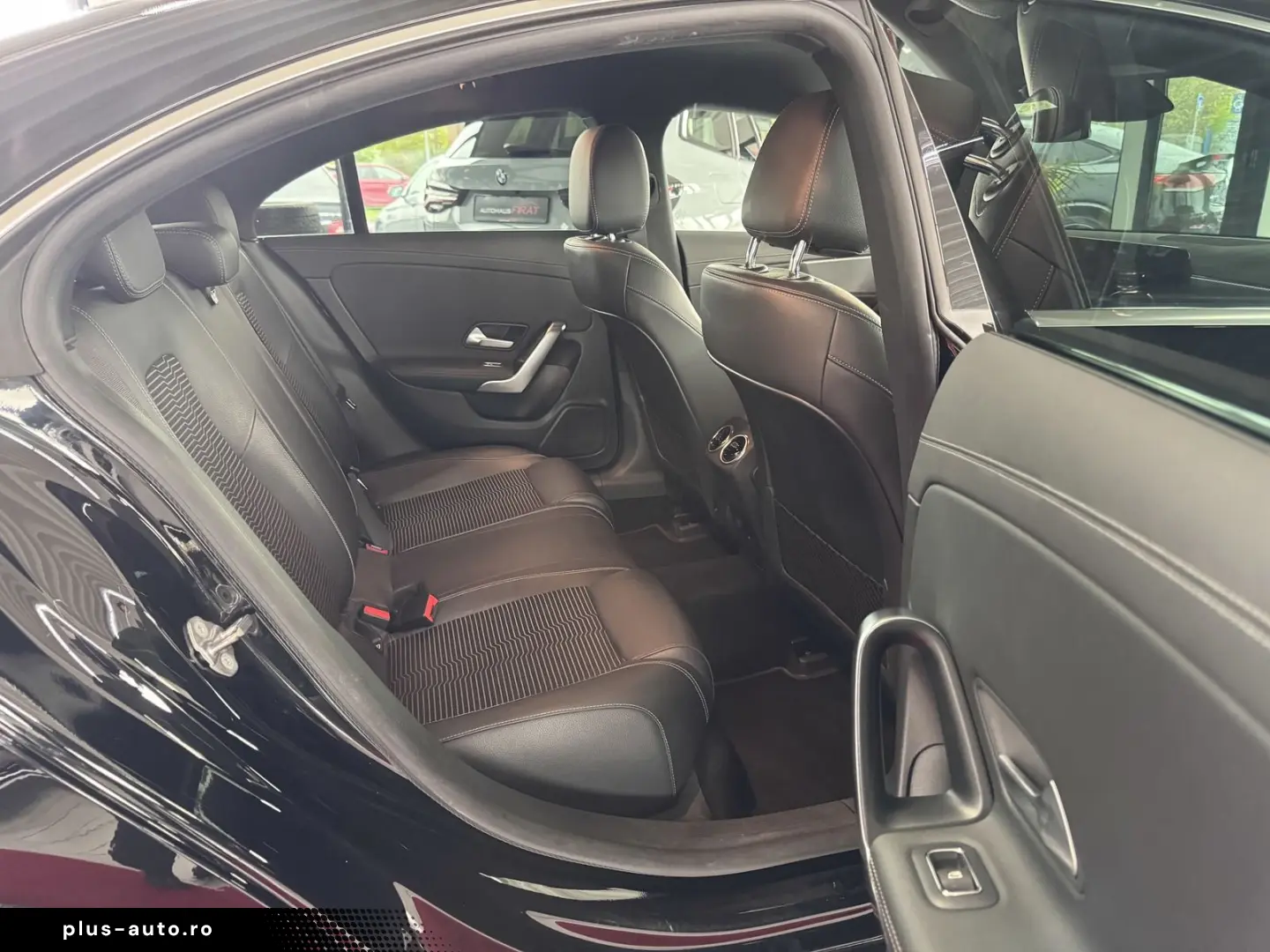 MERCEDES-BENZ CLA 180 Luxury DCT Kamera Navi LED