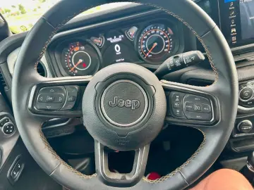 JEEP Wrangler 2.0 T-GDi Unlimited Sahara Automatik