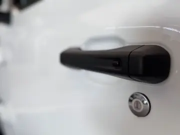 JEEP Wrangler Willys MY23  Keyless Carplay Sound LED