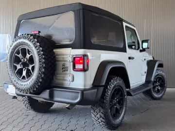 JEEP Wrangler Willys MY23  Keyless Carplay Sound LED