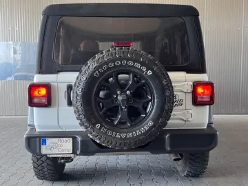 JEEP Wrangler Willys MY23  Keyless Carplay Sound LED