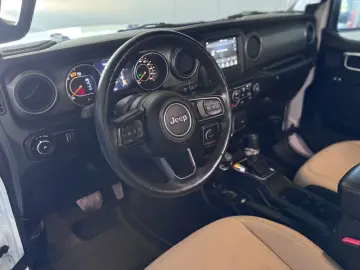 JEEP Wrangler Willys MY23  Keyless Carplay Sound LED