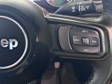 JEEP Wrangler Willys MY23  Keyless Carplay Sound LED