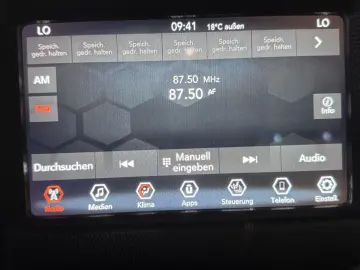 JEEP Wrangler Willys MY23  Keyless Carplay Sound LED