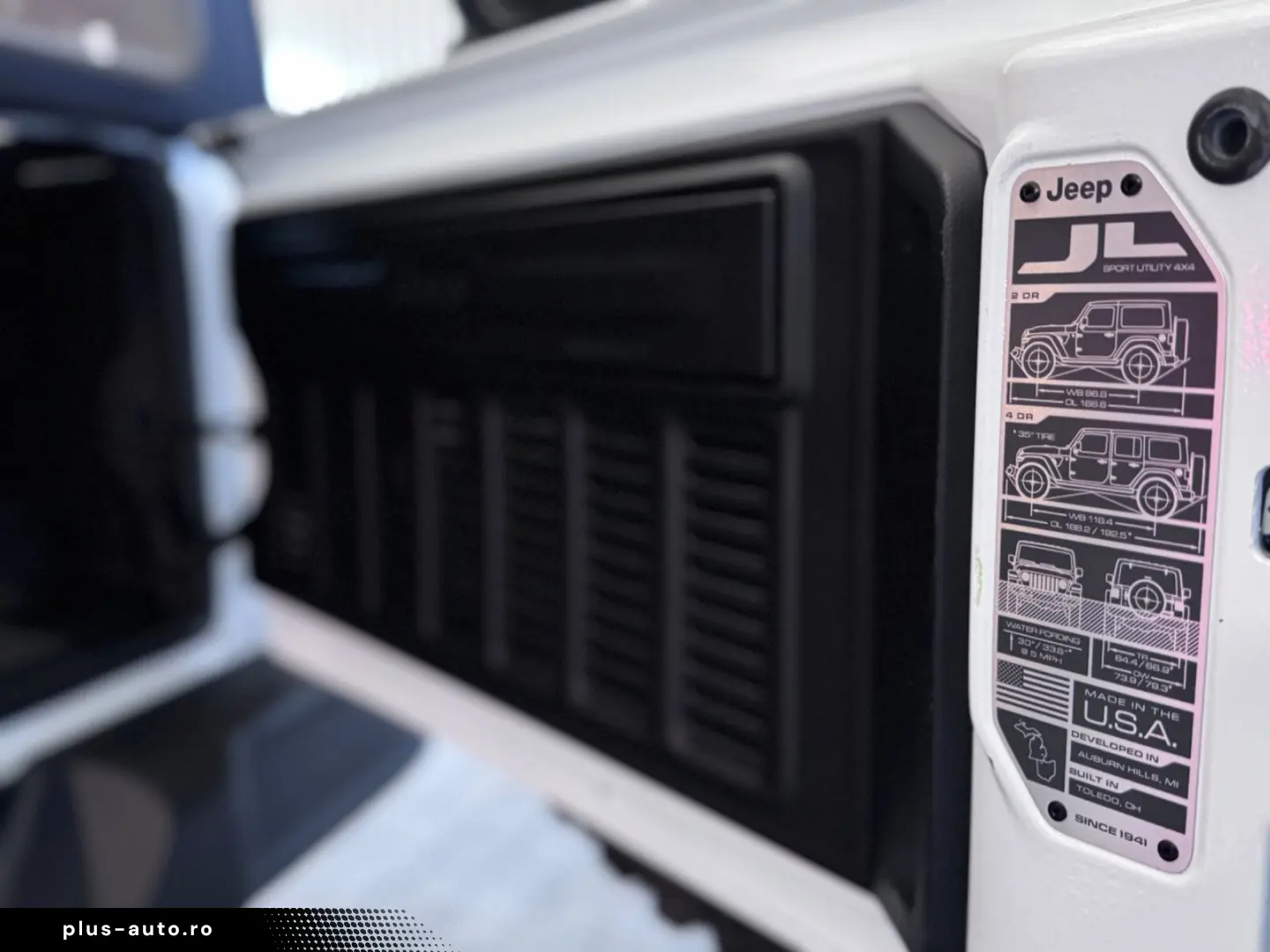 JEEP Wrangler Willys MY23  Keyless Carplay Sound LED