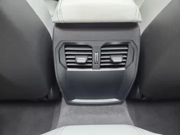 BMW M4 xDrive Comp. Convertible seat vent ACC 360  carbon