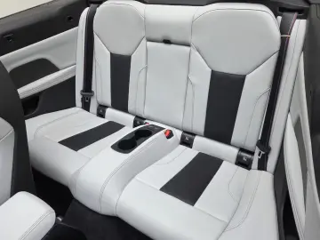 BMW M4 xDrive Comp. Convertible seat vent ACC 360  carbon