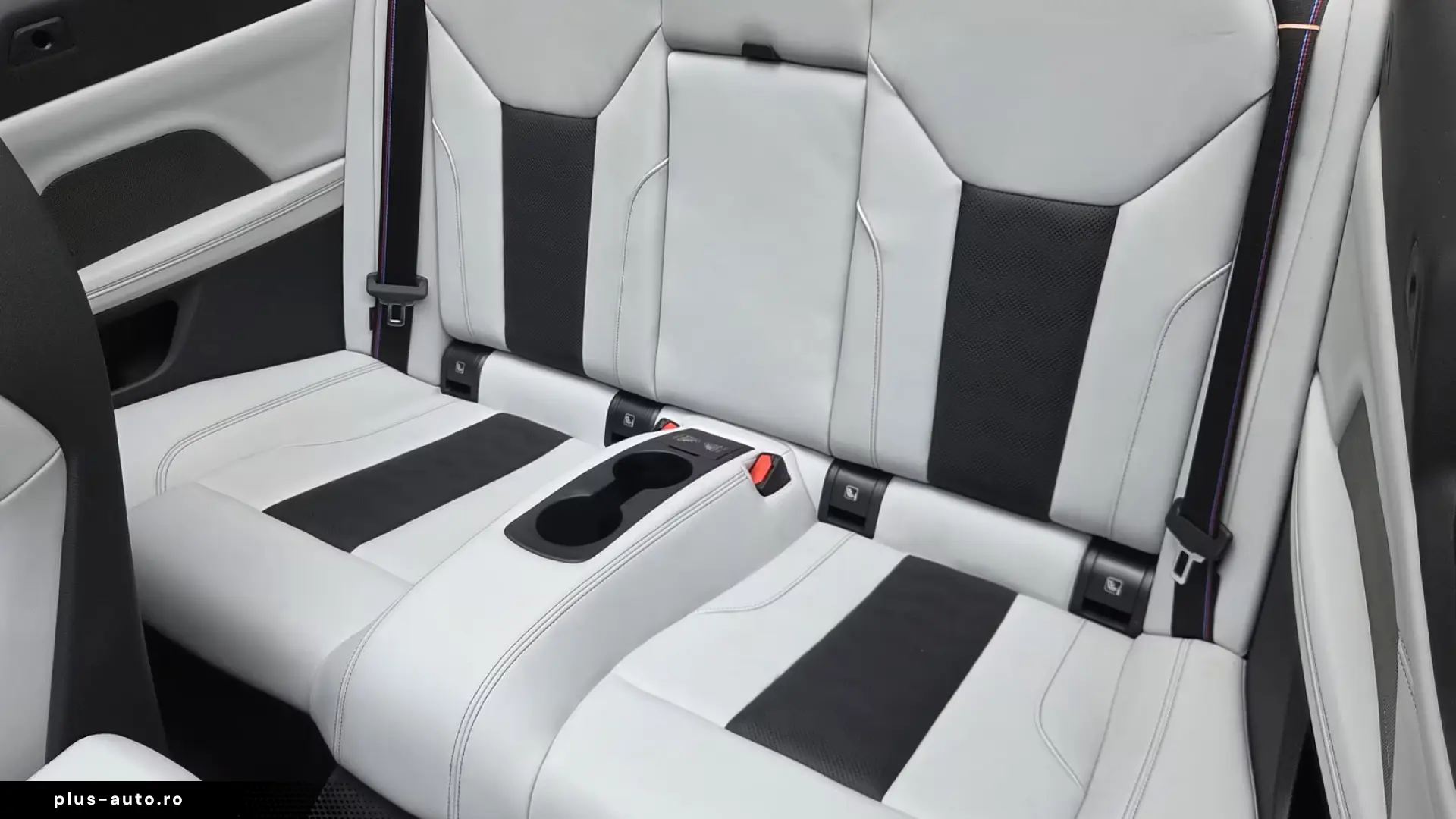 BMW M4 xDrive Comp. Convertible seat vent ACC 360  carbon