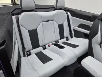 BMW M4 xDrive Comp. Convertible seat vent ACC 360  carbon