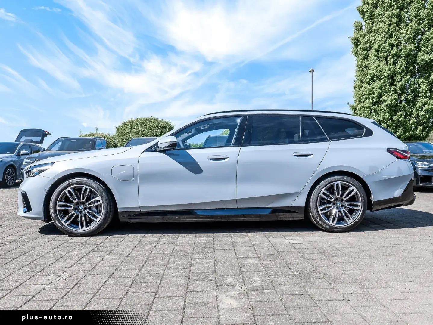 BMW 550e xDrive Touring M Sport HUD PANO ACC AHK LM