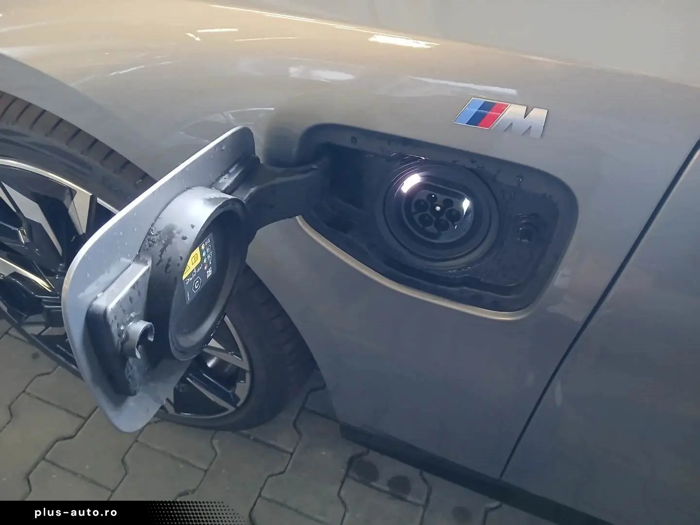 BMW 550e xDrive Touring M SPORTPAKET PRO 21 ALU PANO