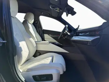 BMW 550e xDr T M SPORT PRO B&W Pano AHK Autobahn 360