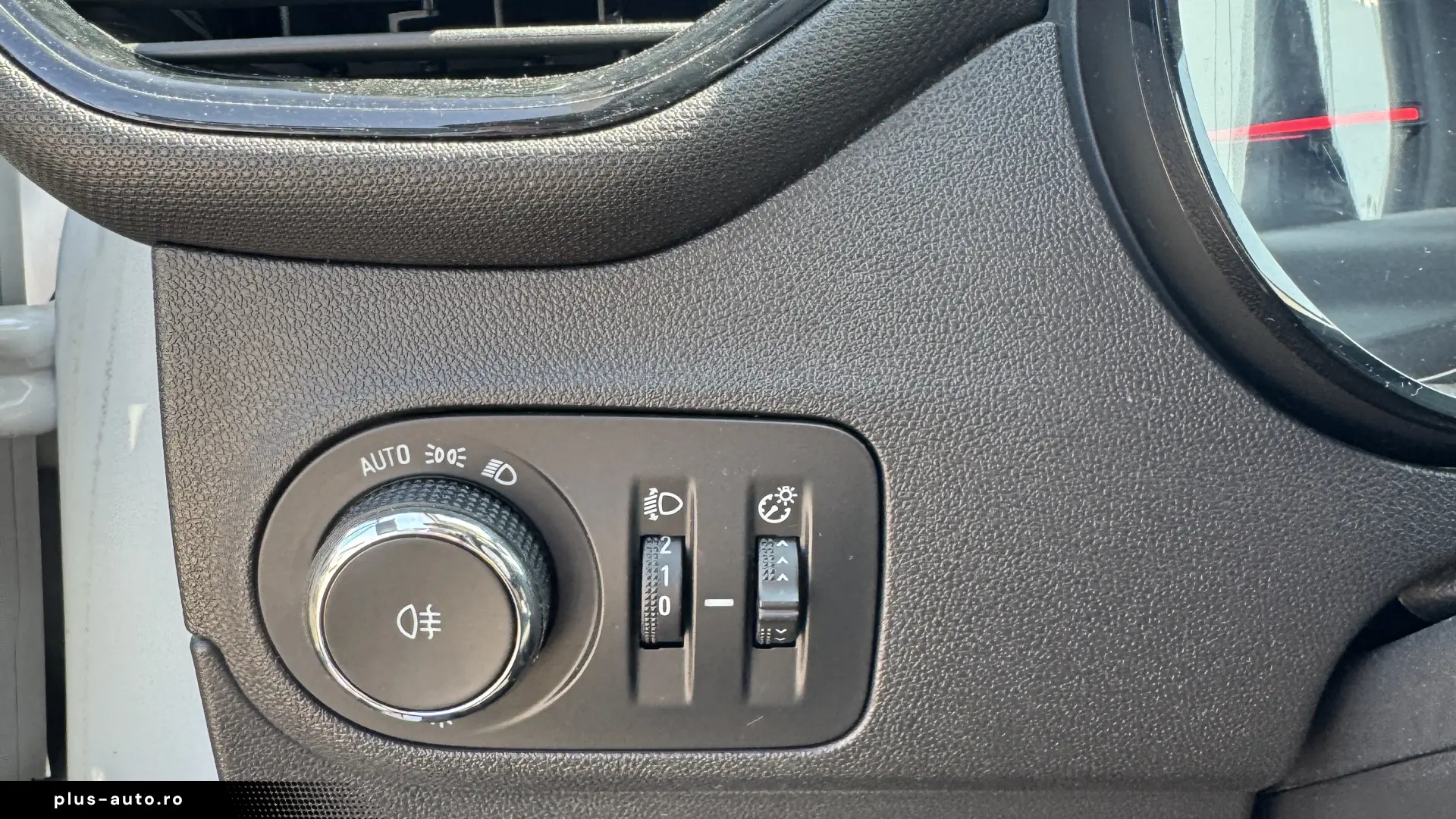 Opel Corssland X