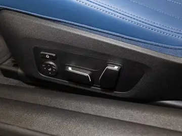 BMW M4 Competition LEVERKUSEN