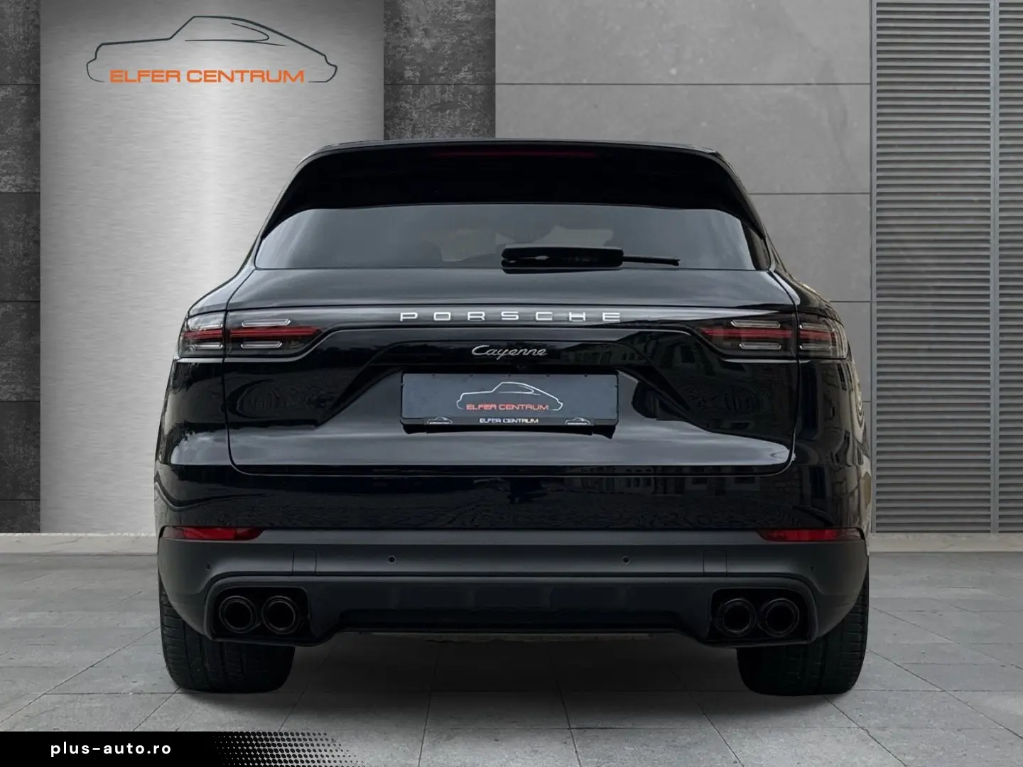 PORSCHE Cayenne Platinum Edition BOSE LED Pano 21