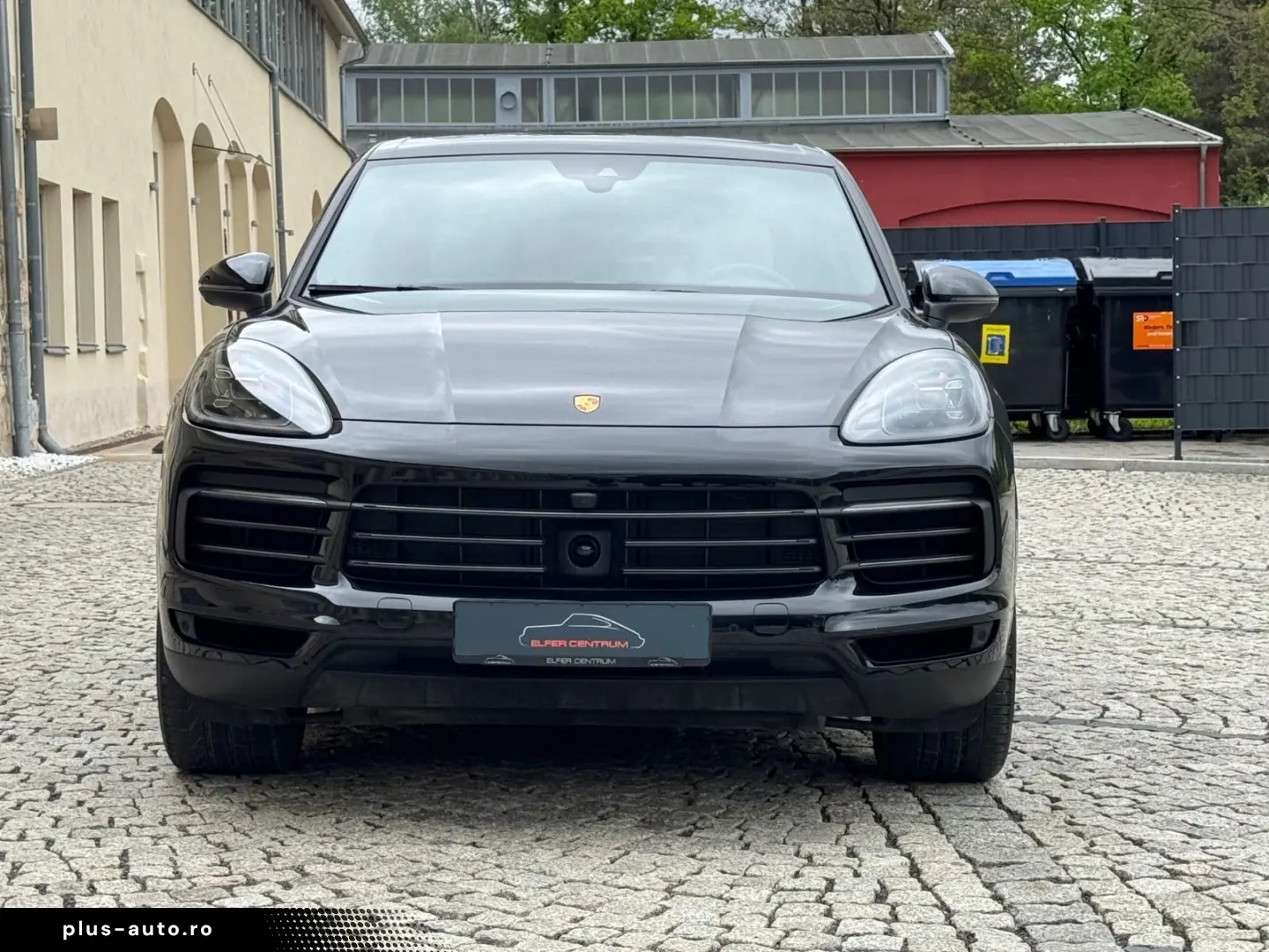 PORSCHE Cayenne Platinum Edition BOSE LED Pano 21