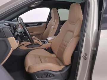 PORSCHE Cayenne Coupe S