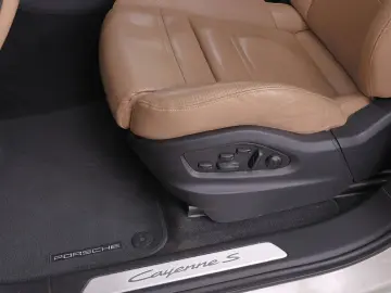 PORSCHE Cayenne Coupe S