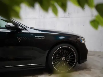 Mercedes-Benz S500L 4Matic AMG   Fond    Airmatic