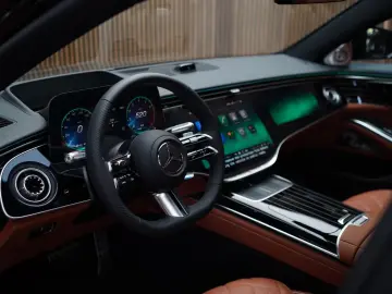 Mercedes-Benz S500L 4Matic AMG   Fond    Airmatic