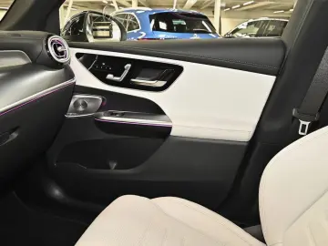 MERCEDES-BENZ GLC 300 4MATIC AMG Premium NIGHT AHK P…