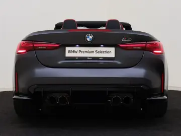 BMW M4 Cabrio xDrive High Executive Competition car