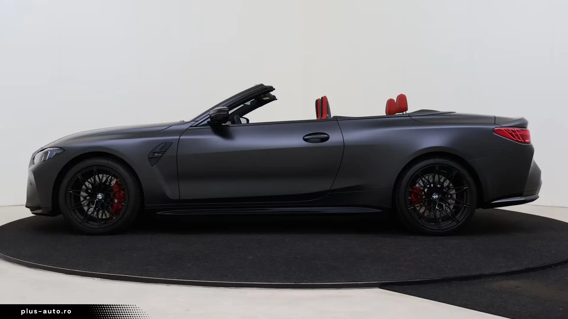 BMW M4 Cabrio xDrive High Executive Competition car