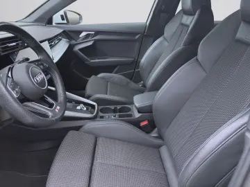 AUDI A3 Limousine 30 TDI ADVANCED NAVI KAMERA HuD SIT