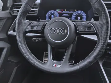 AUDI A3 Limousine 30 TDI ADVANCED NAVI KAMERA HuD SIT