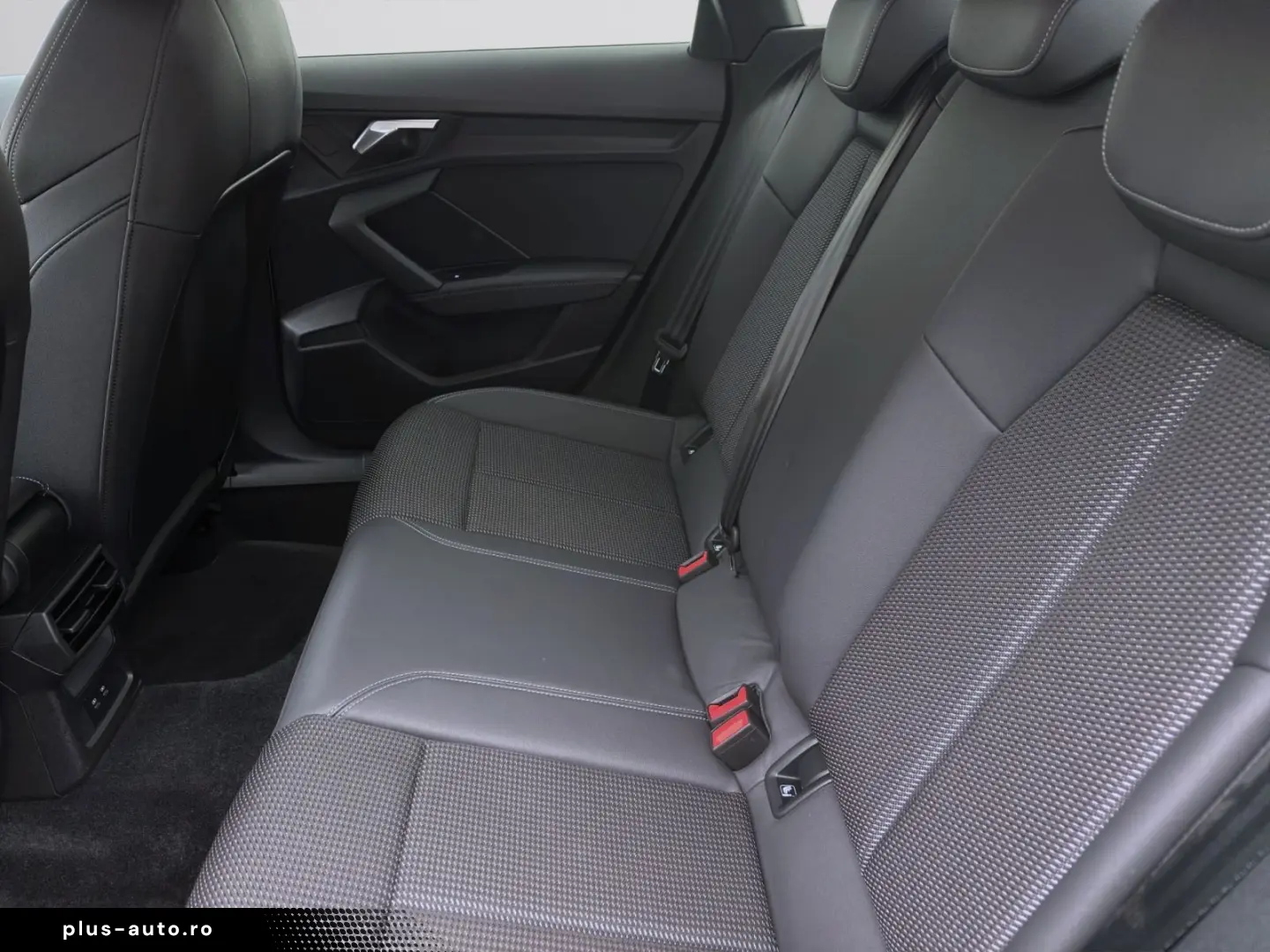 AUDI A3 Limousine 30 TDI ADVANCED NAVI KAMERA HuD SIT