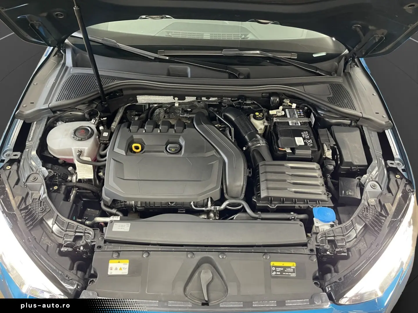 AUDI A3 Limousine 35 TFSI advanced AHK Matrix LM 18