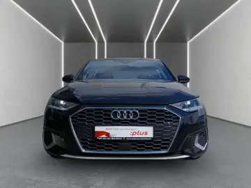 AUDI A3 Lim. 30 TFSI Adv. S tronic  ACC NAV  R-CAM