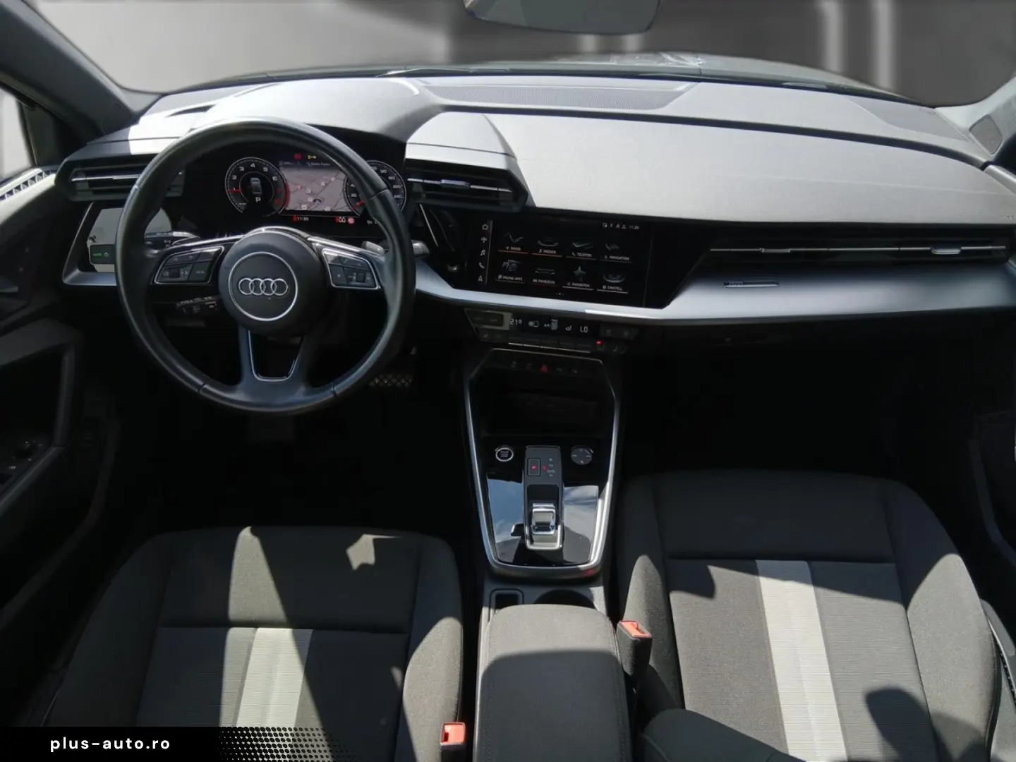 AUDI A3 Lim. 30 TFSI Adv. S tronic  ACC NAV  R-CAM