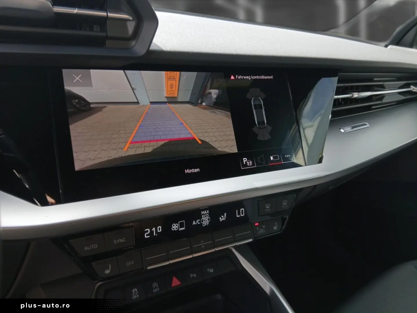 AUDI A3 Lim. 30 TFSI Adv. S tronic  ACC NAV  R-CAM