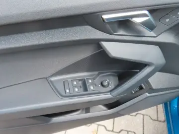 AUDI A3 30 TFSI Limo S-Tronic. Advanced