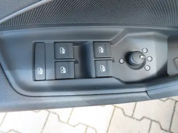 AUDI A3 30 TFSI Limo S-Tronic. Advanced