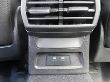 AUDI A3 30 TFSI Limo S-Tronic. Advanced