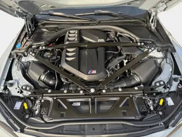 BMW M4 Competition Cabrio M Dirver's Package