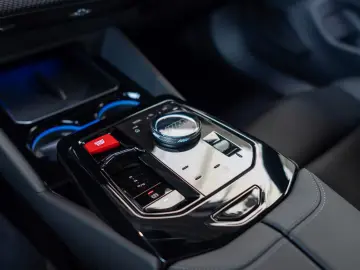 BMW M5 Touring 360  PANO LED