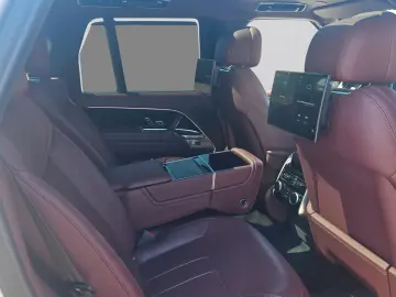 LAND ROVER Range Rover 4.4 P530 Autobiography