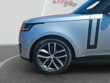 LAND ROVER Range Rover 4.4 P530 Autobiography
