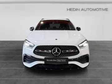 MERCEDES-BENZ GLA 200 AMG NIGHT KAM