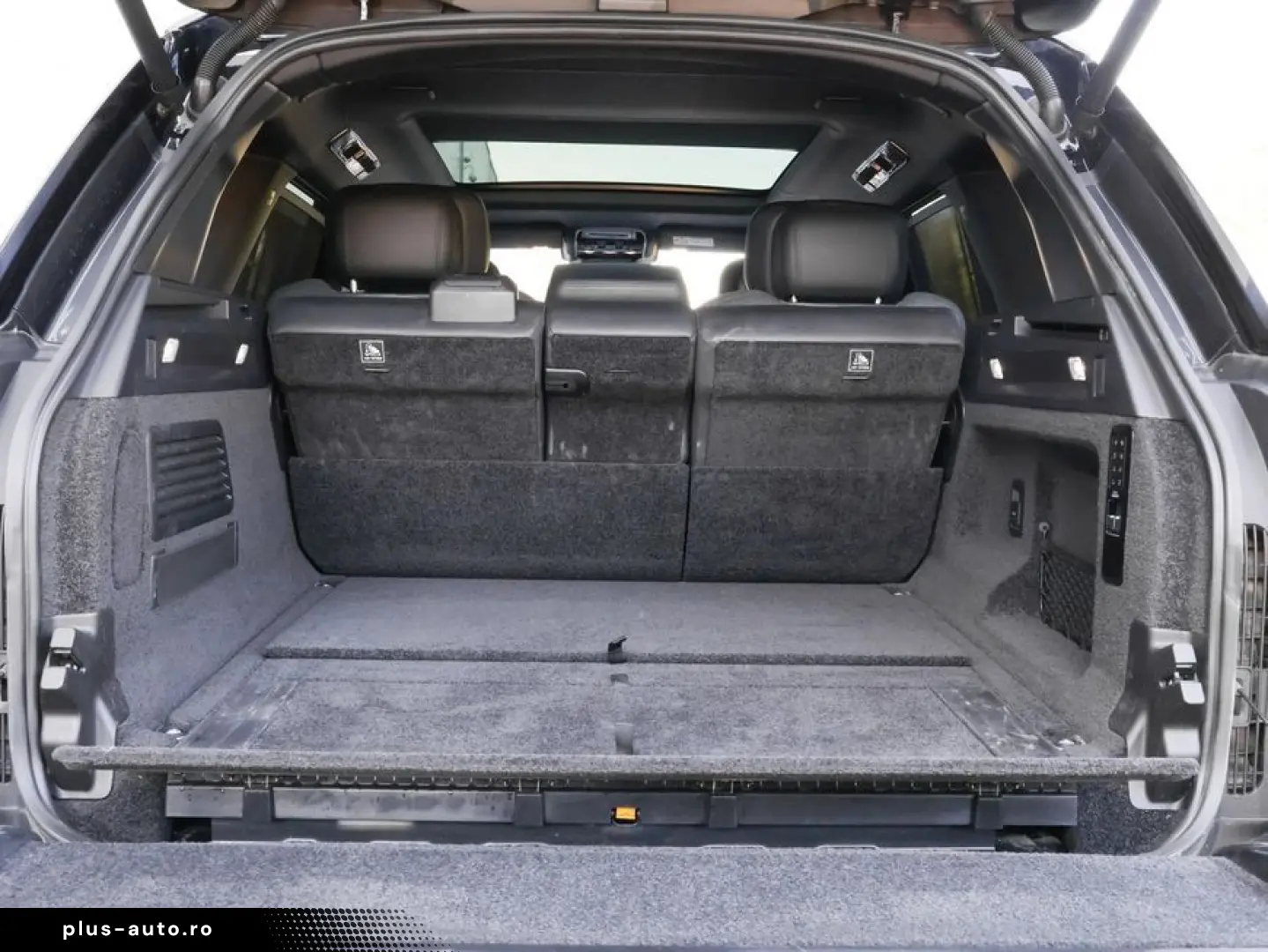 LAND ROVER Range Rover P530 SV