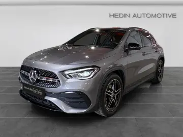 MERCEDES-BENZ GLA 200 AMG LED NIGHT AHK KAM