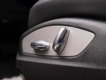 Porsche Macan 2.0 benzina 252 CP garantie