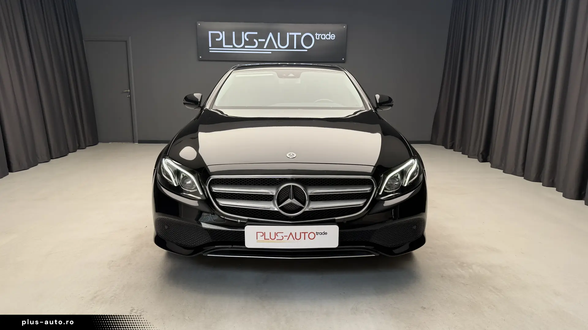 Mercedes-Benz E 200 - unic propietar  - istoric service